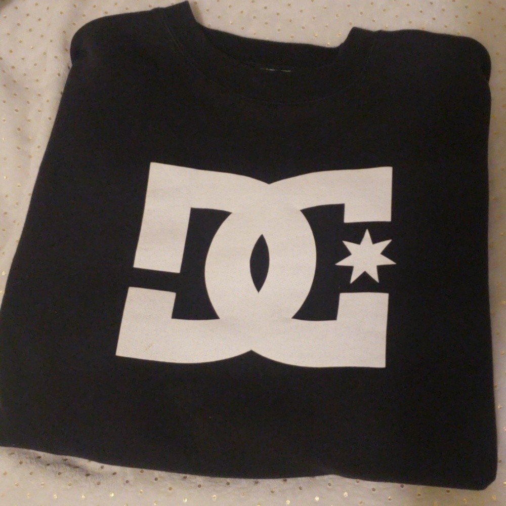 DC crewneck